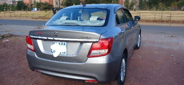 Suzuki Dzire 2022 Silver