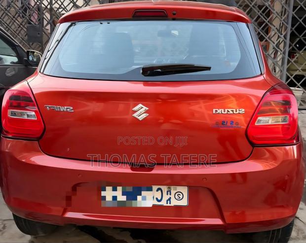 Suzuki Swift 2021 Red