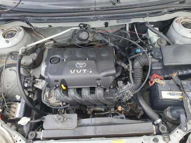 Toyota Corolla 2003 Gold