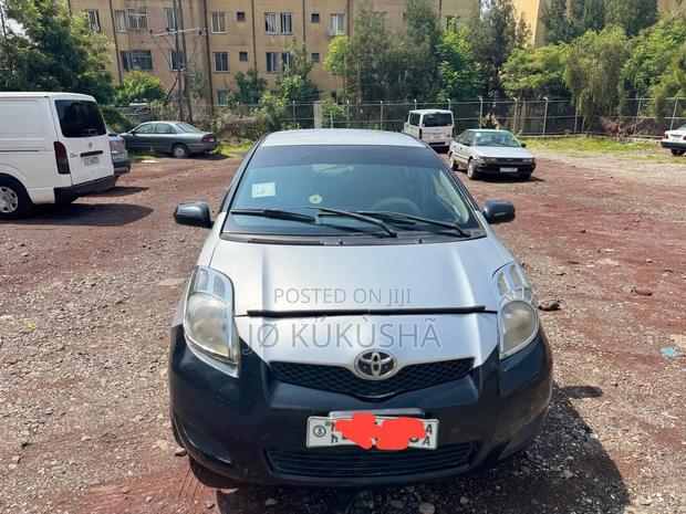 Toyota Yaris 2008 Silver