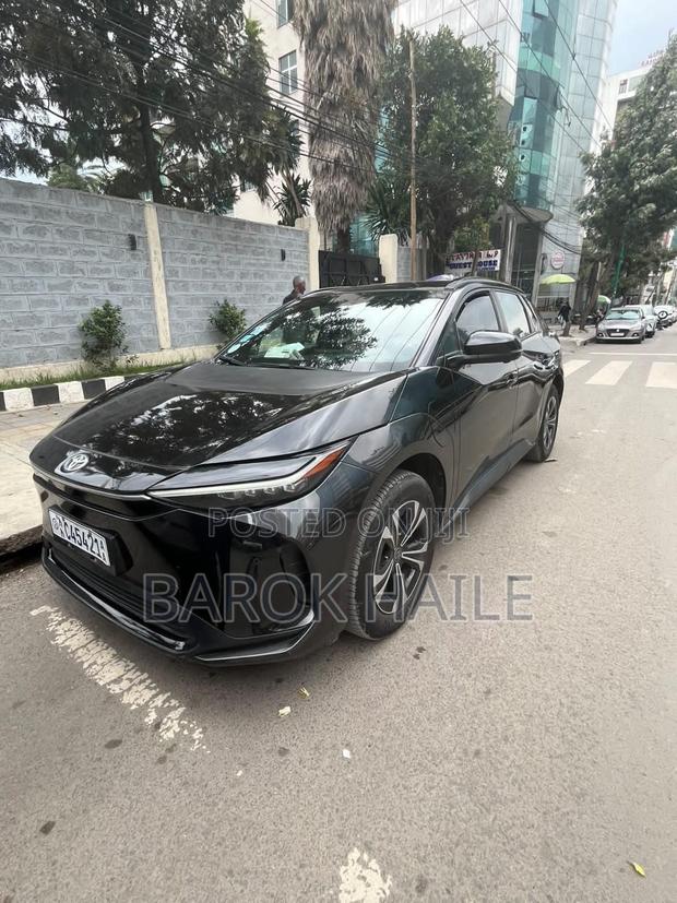 Toyota bZ4X 71.4 kWh FWD 2023 Blue