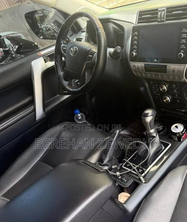 Toyota Land Cruiser 2023 Gray