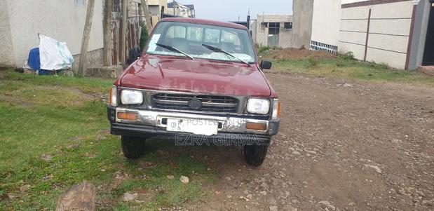 Toyota Hilux 1985 Red