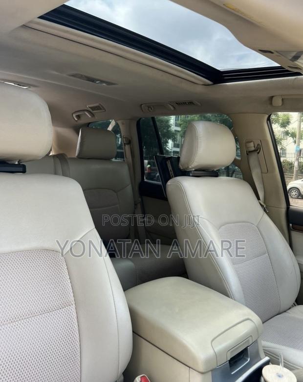 Toyota Land Cruiser 2017 Silver