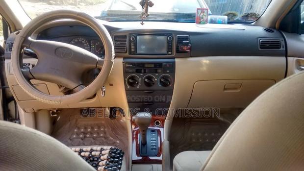 Toyota Corolla 2003 Gold