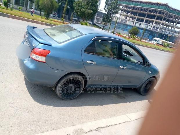 Toyota Belta 2008 Blue