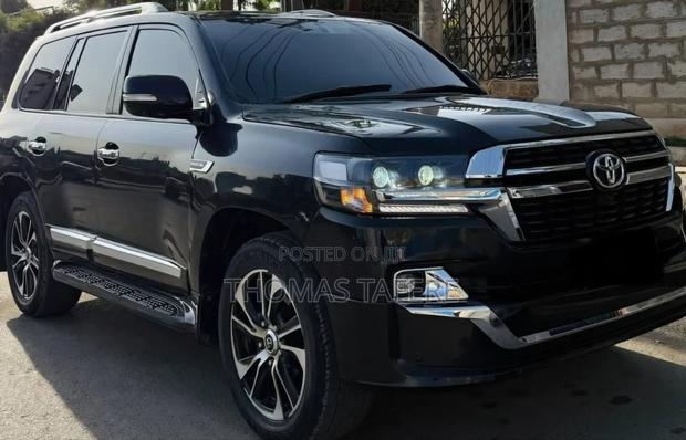 Toyota Land Cruiser 2015 Matt Black