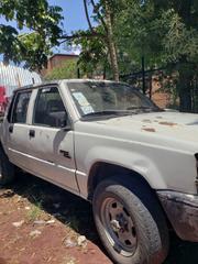 Mitsubishi Chariot 1998 Off white for sale