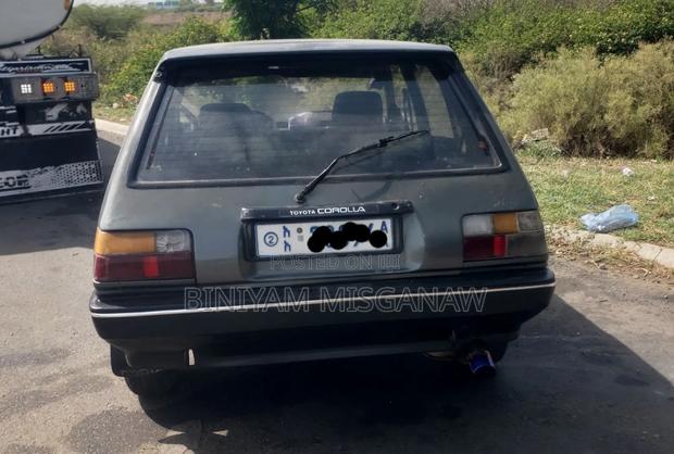 Toyota Corolla 1987 Gray