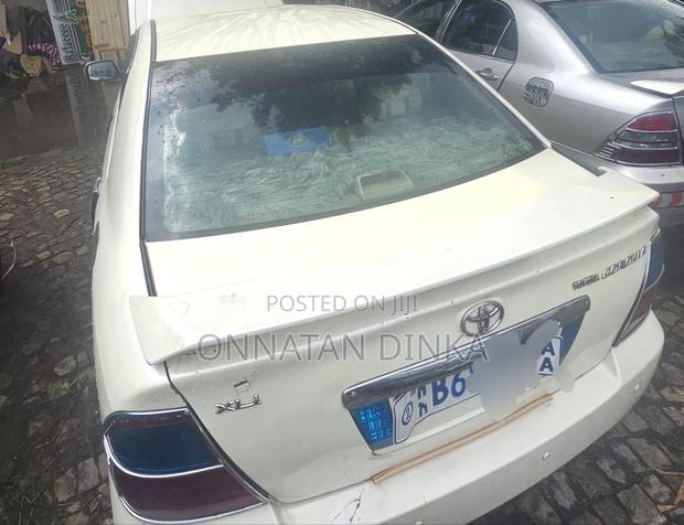 Toyota Corolla 2006 Ivory