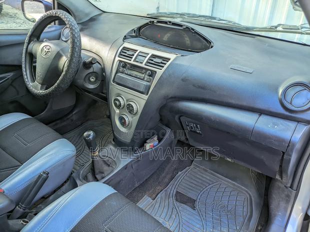 Toyota Yaris 2006 Silver