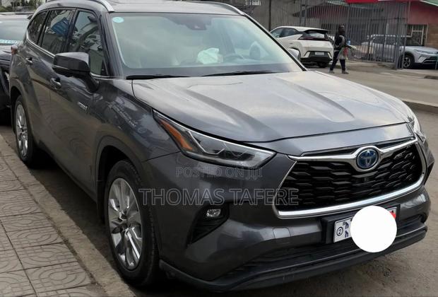 Toyota Highlander Hybrid 2023 Gray