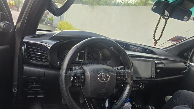 Toyota Hilux 2021