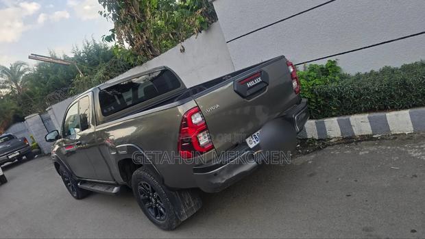 Toyota Hilux 2021