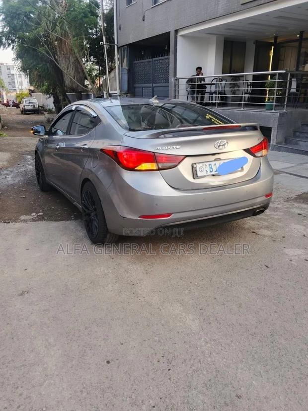 Hyundai Avante 2016
