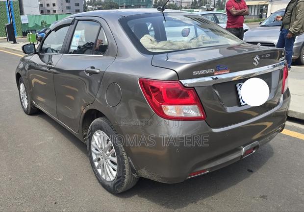 Suzuki Dzire 2022 Gray