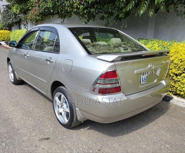 Toyota Corolla 2003 Gold