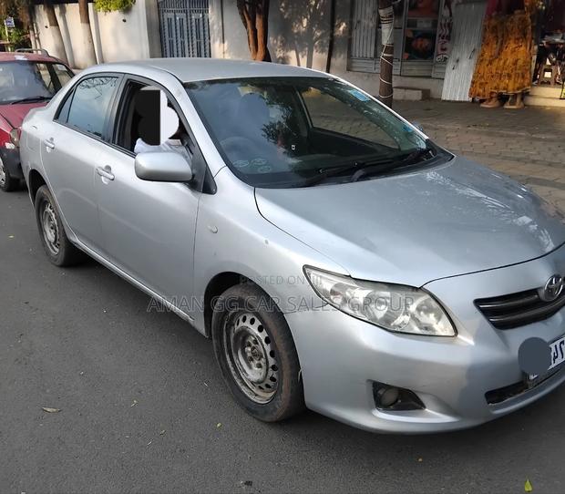 Toyota Corolla 2009 Silver