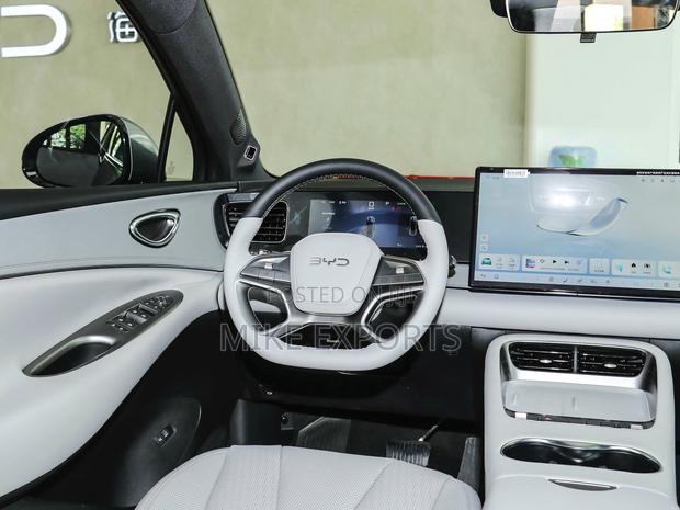 New BYD Sealion 06 EV 2025 Beige