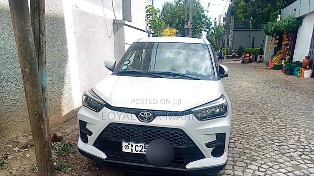 Toyota Raize 2023 White