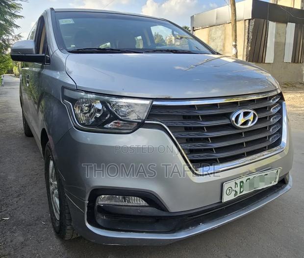Hyundai H1 2020 Silver