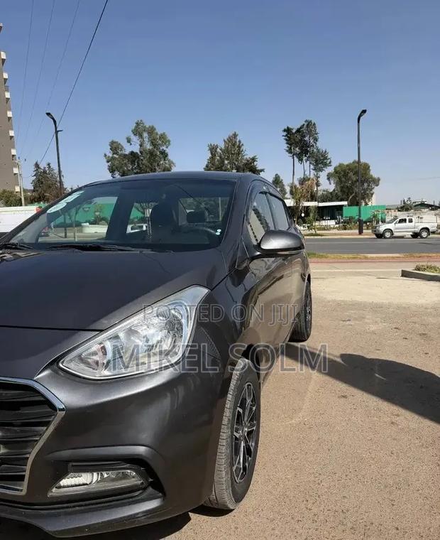 Hyundai Grandeur 2022 Black
