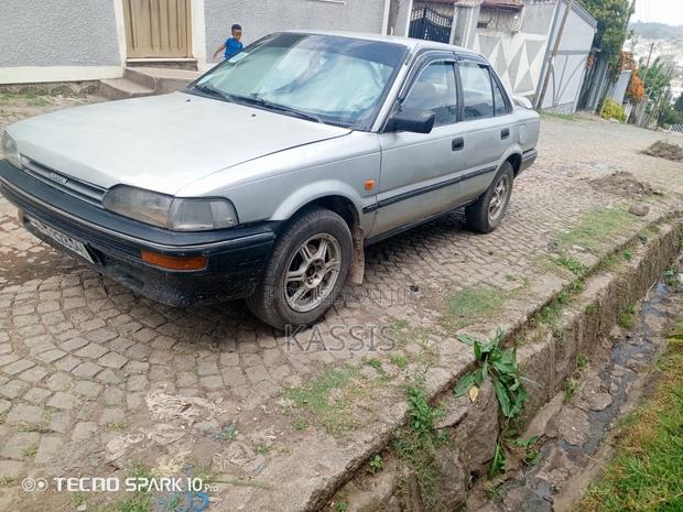 Toyota Corolla 1990 Silver
