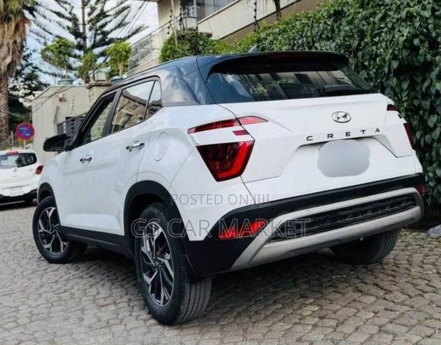 Hyundai Creta 2023 White
