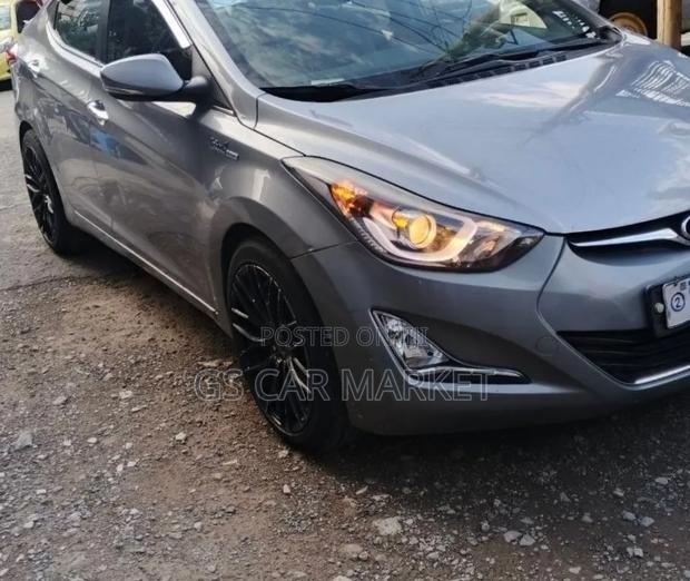 Hyundai Avante 2015 Gray