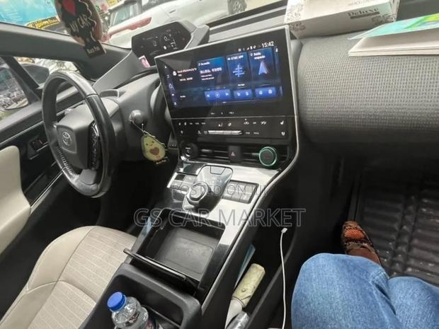 Toyota bZ4X 71.4 kWh FWD 2023 Black