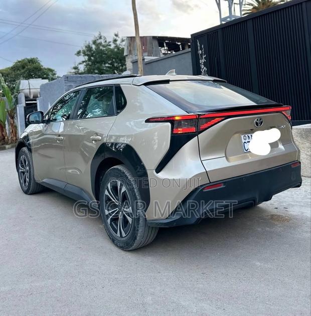 Toyota bZ4X 71.4 kWh FWD 2023 Teal