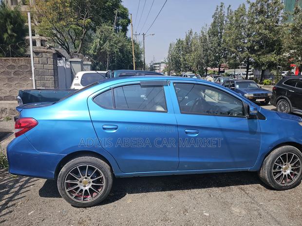 Mitsubishi Attrage 2022 Blue