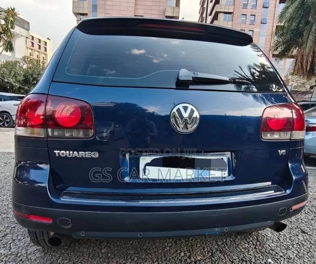 Volkswagen Touareg 2009 Gray