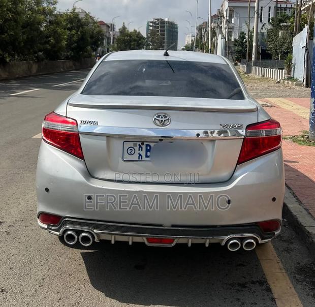 Toyota Yaris 2015