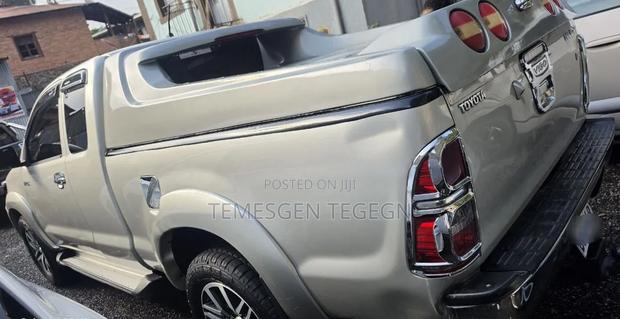 Toyota Hilux 2014
