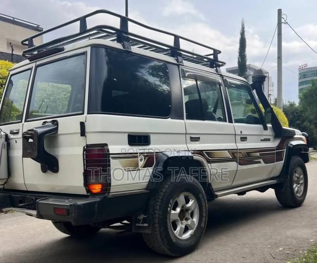 Toyota Land Cruiser 2014 Beige