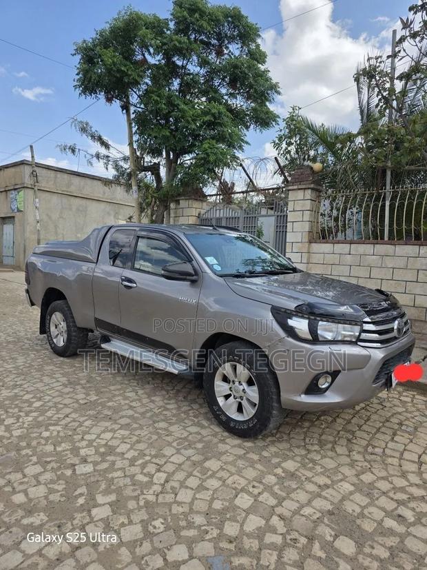 Toyota Hilux 2017