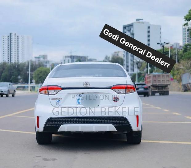 Toyota Corolla 2022 White