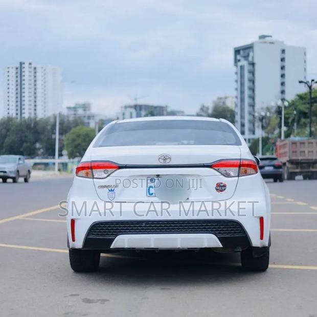 Toyota Corolla 2022 White