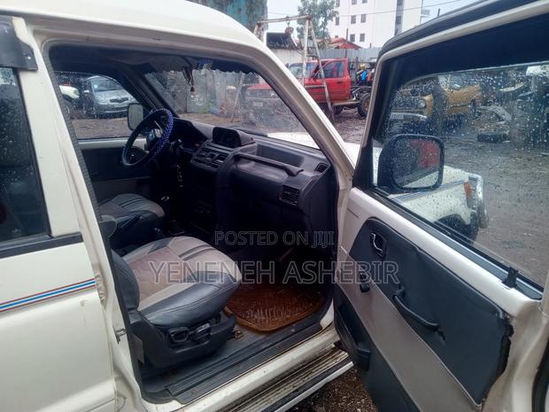 Mitsubishi Pajero Junior 1998 White