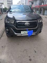 Toyota Hilux 2018 Gray for sale
