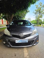 Toyota Yaris 2011 Gray for sale