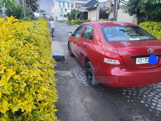 Toyota Yaris 2011