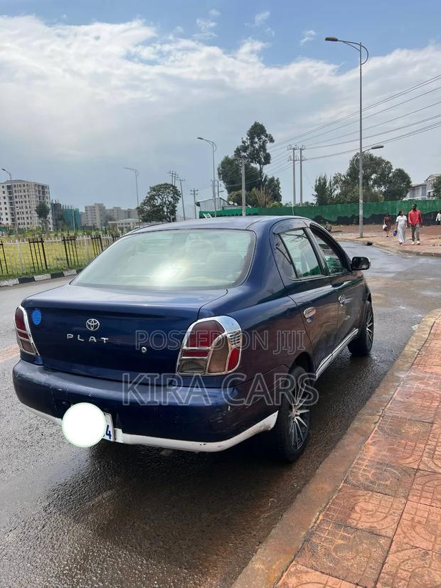 Toyota Platz 2001 Blue