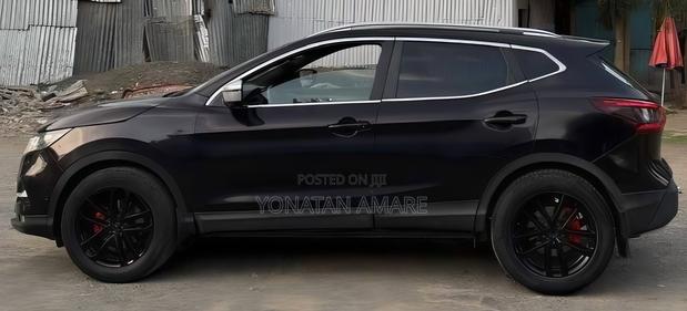 Nissan Qashqai 2018 Brown