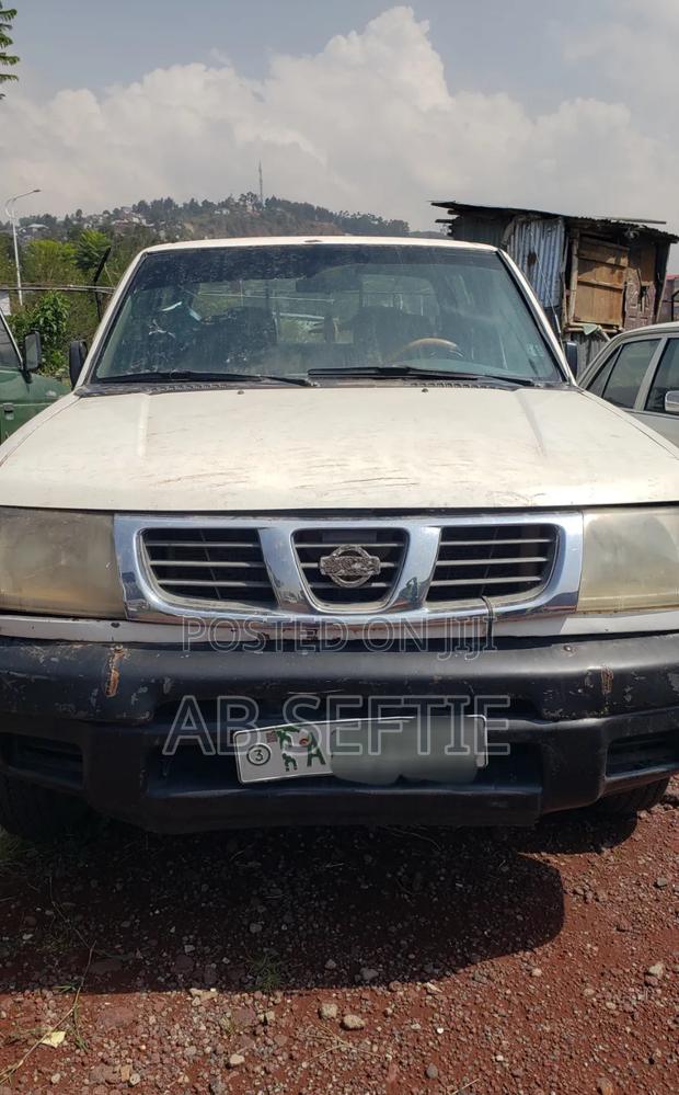Nissan Patrol 2003 White