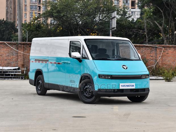 New Foton Sup 2025 White