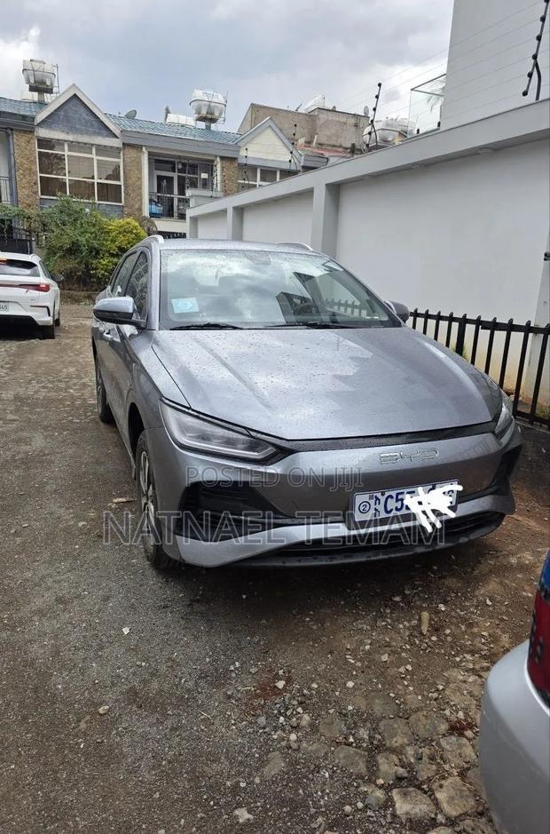 BYD E2 43 kWh 94 hp FWD 2024 Blue