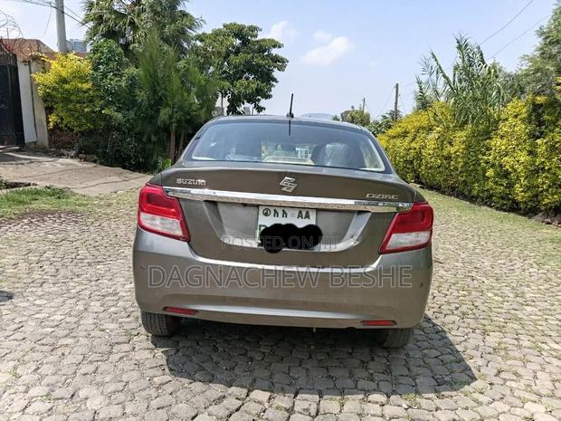 Suzuki Dzire 2022 Gray