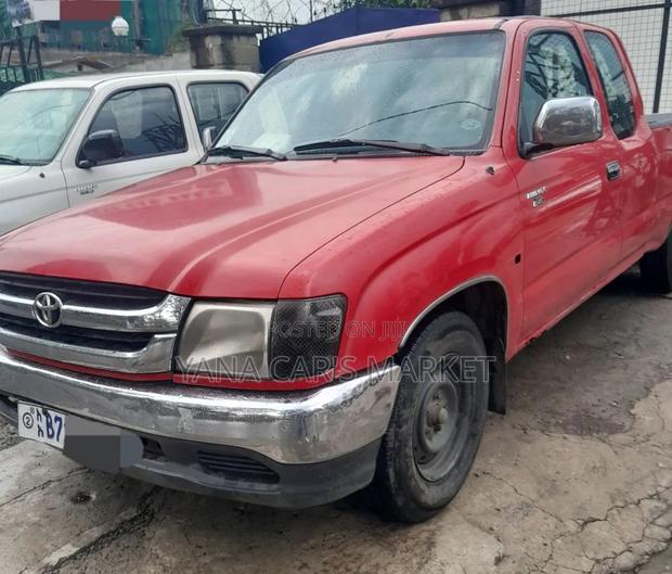 Toyota Hilux 2007 White